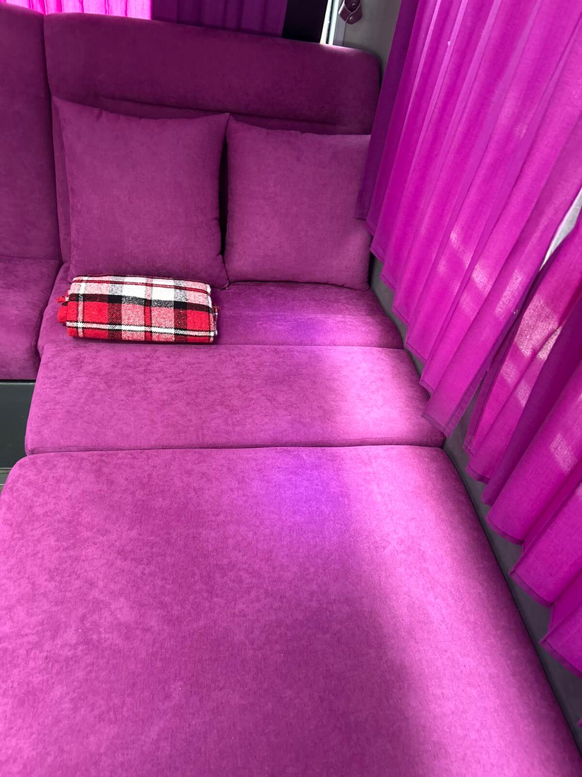 Sleep клас — деталь ліжка з подушкою