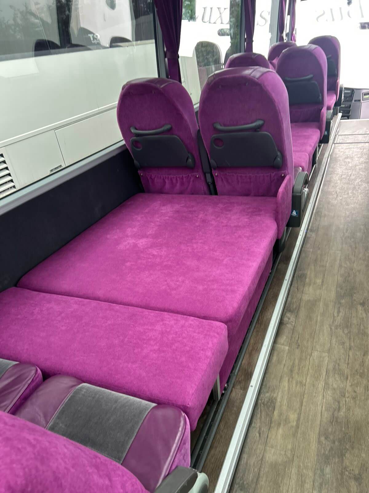 Ліжка — вид збоку