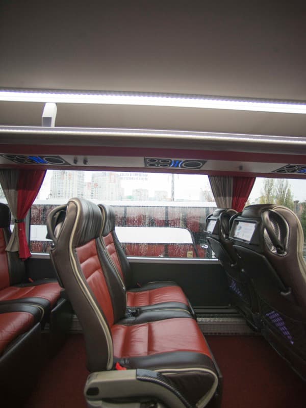 VIP верхній поверх — панорамні вікна